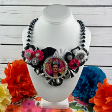 Load image into Gallery viewer, Zebra Pattern Flowers with Pink Flowered Frida &amp; Crystal Beaded Chain
