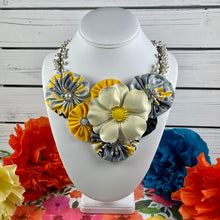 Load image into Gallery viewer, Yellow &amp; Grey Flower Bomb with Ivory Vintage Daisy
