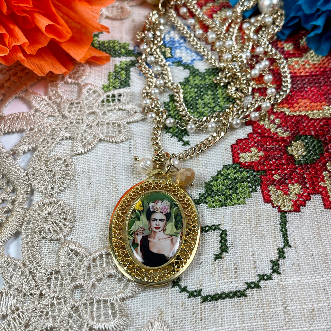 Tropical Portrait Pendant & Gold Long Necklace